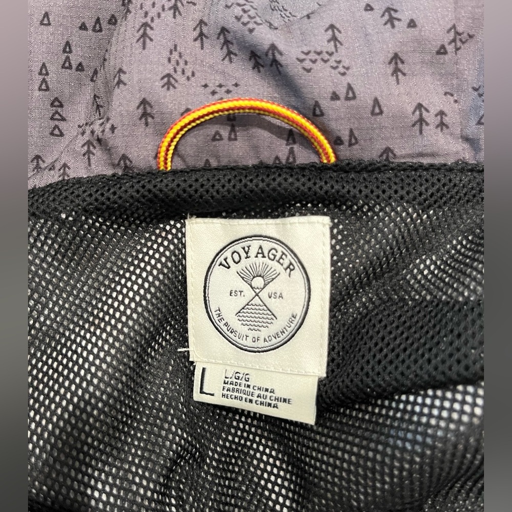 Men's Voyager Black and Gray Windbreaker Jacket Size Large - Picture 6 of 10